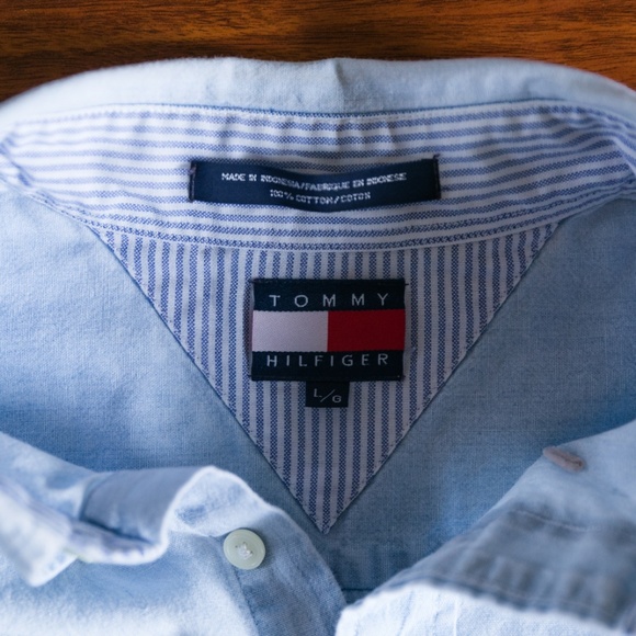 Vintage Tommy Hilfiger Button Up Chambray Shirt - Picture 4 of 4